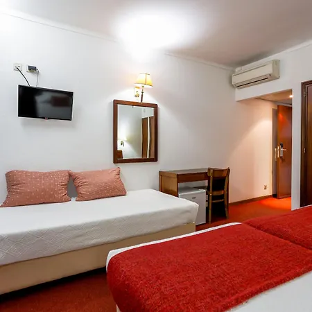 Hotel Arangues Setubal Exterior photo